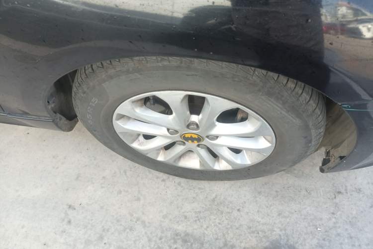Used Ford Focus 2011 Hatchback 1.8L Automatic Fashion Edition Right Front Wheel Hub