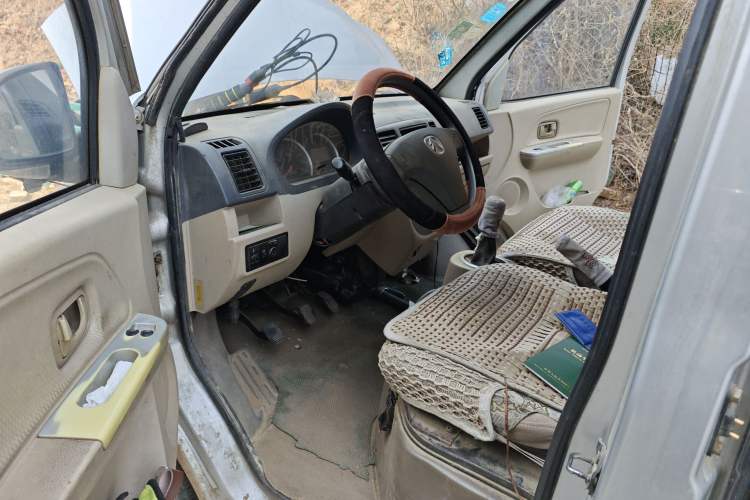 Used BAIC Weiwang 306 2011 1.3L luxury version 8 seats
