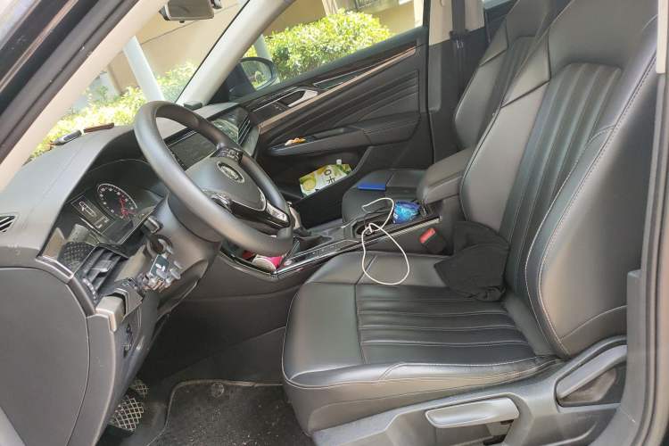 Used Volkswagen Passat 2019 280TSI Business Edition China VI Left Front Seat