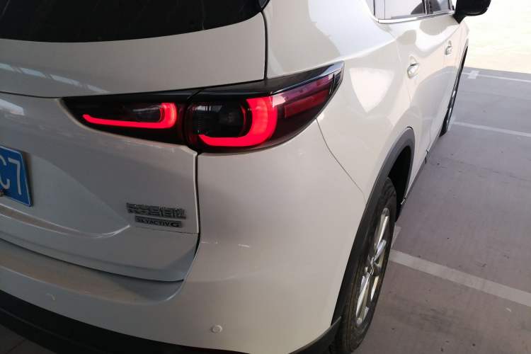 Used Mazda CX-5 2022 2.0L Automatic Two-Wheel Drive Zhiya Version Right Rear Taillight