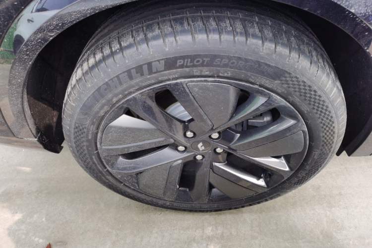 Used Li Auto L8 2024 Max
