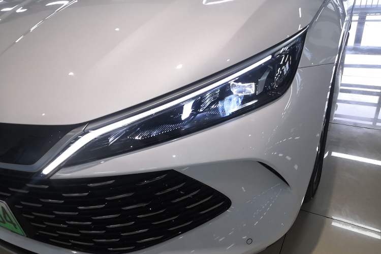 Used BYD Qin L 2024 DM-i 120KM Beyond Model
