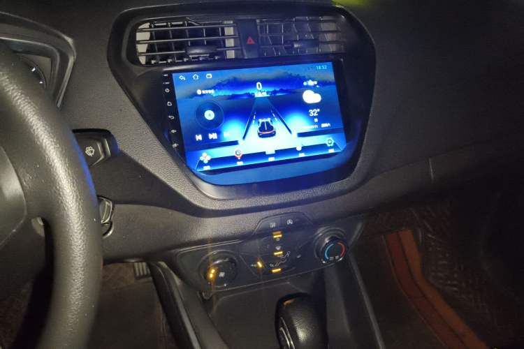 Used Ford Escort 2019 Revised 1.5L Automatic ZhiXiang Version China VI Standard Audio And AC Panel