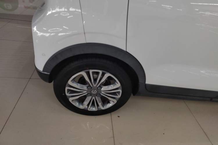 Used Leapmotor T03 2021 400 Luxury Edition Right Rear Wheel Hub