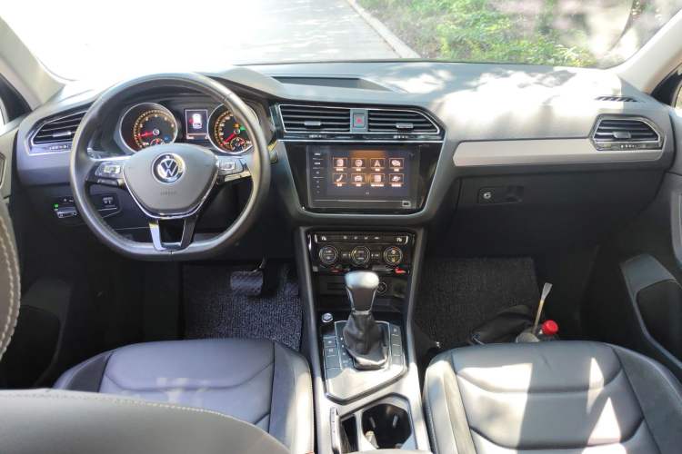 Used Volkswagen Tiguan L 2021 330TSI Automatic Two-Wheel Drive Smart Edition