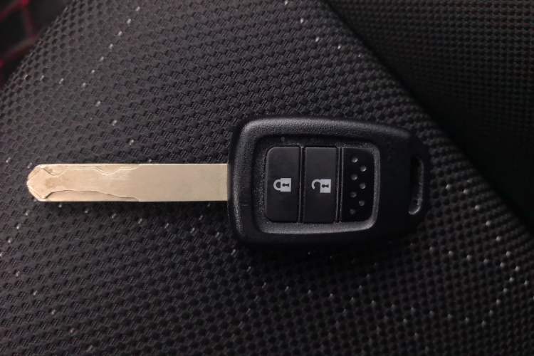 Used Honda Fit 2018 1.5L CVT Comfort Sunroof Version Vehicle Key