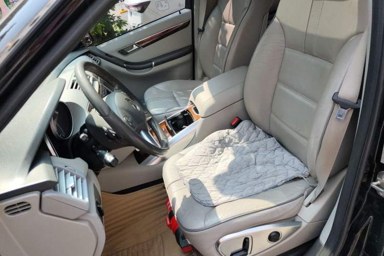 Used Mercedes-Benz R-Class 2011 R 350 L 4MATIC
