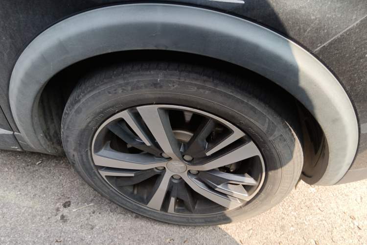 Used Peugeot 5008 2017 380THP 7-Seater Boundary-Free Edition Right Front Wheel Hub