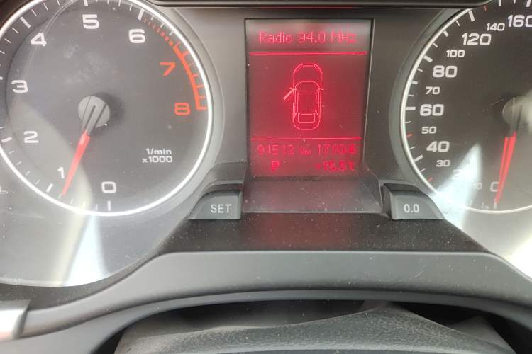 Used Audi A4L 2011 2.0 TFSI Comfort Model