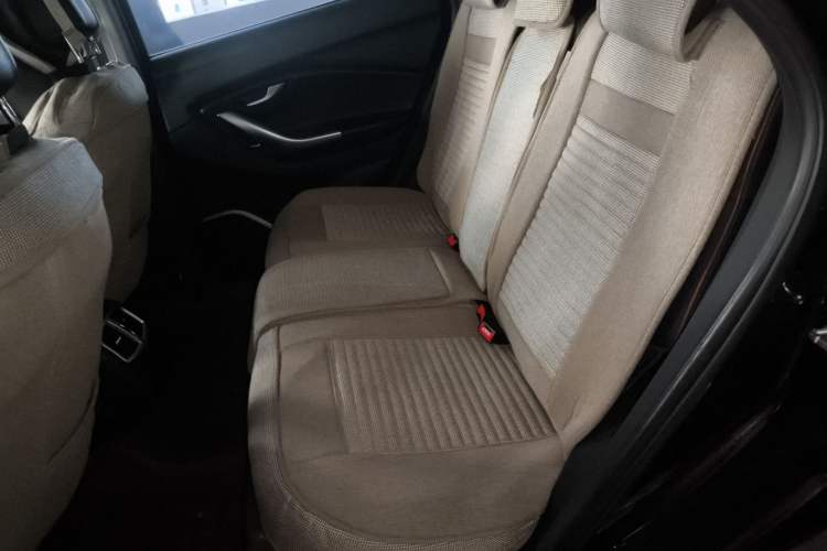 Used Soueast DX7 2015 1.5T Automatic Luxury Model