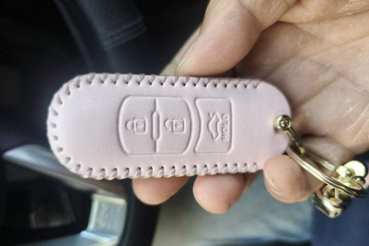 Used Mazda 3 Axela 2017 Sedan 1.5L Automatic Luxury Model Emission Standard China V Vehicle Key