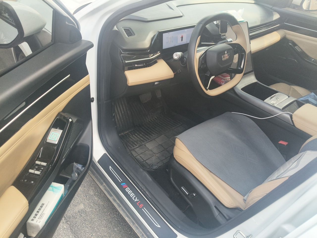 Geely Galaxy L6 2023 125km PLUS — снимка 19