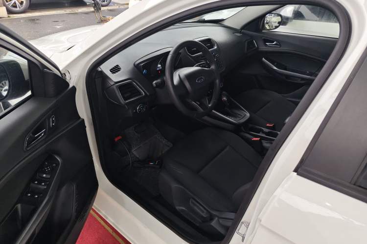 Used Ford Escort 2019 Revised 1.5L Automatic ZhiXiang Version (Tire Pressure Monitoring) China VI Standard
