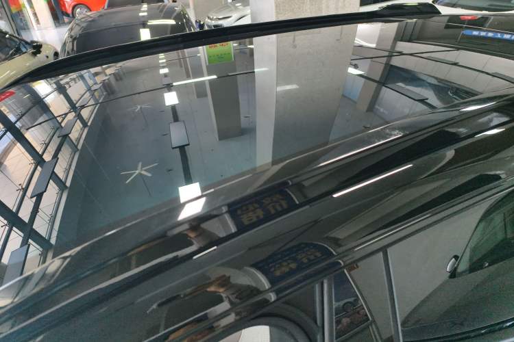 Used XPeng G9 2025 625 Long-Range Max Roof