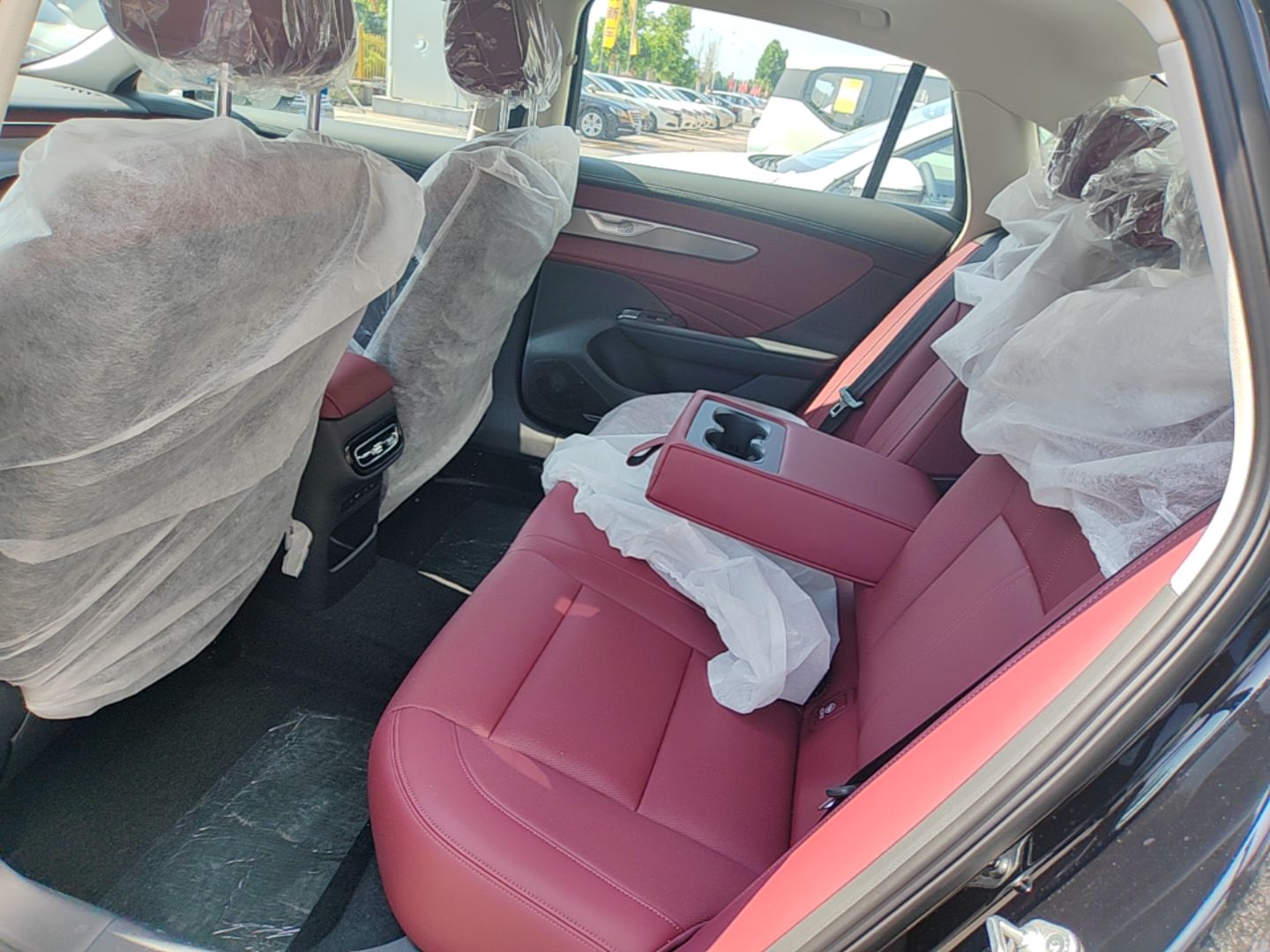 Hongqi H5 2026 Model 1.5T DCT Qi Yun Pro Edition — снимка 20