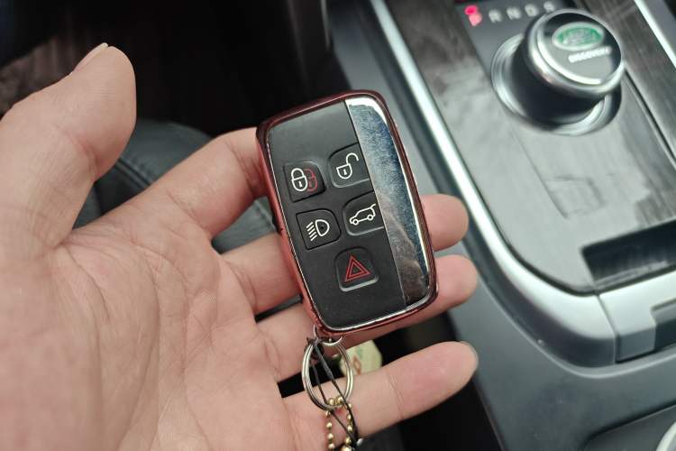 Used Land Rover Discovery Sport 2017 2.0T Cool Black Limited Edition
