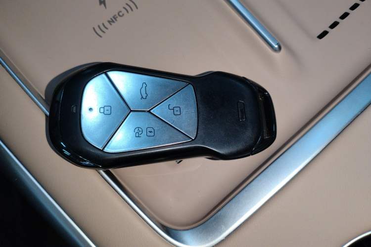 Used XPeng G9 2025 625 Long-Range Max Vehicle Key