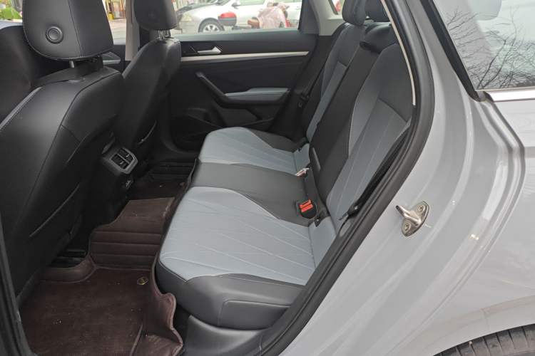 Used Volkswagen Lavida 2023 Revised Version 1.5L Automatic Starry Sky Edition – 5 Million Units
