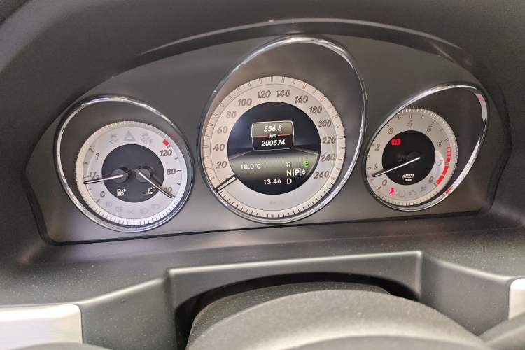 Used Mercedes-Benz GLK-Class 2013 Facelift GLK 300 4MATIC Fashion Edition