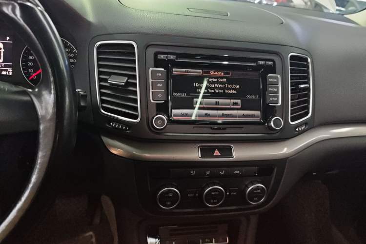 Used Volkswagen Sharan 2013 1.8TSI Standard Model Euro IV
