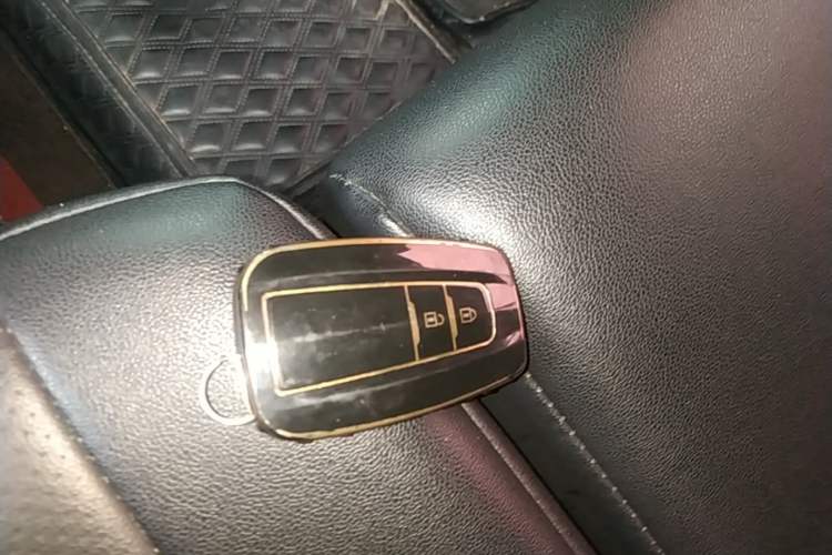 Used Toyota Crown Kluger 2021 2.5L HEV Four-Wheel Drive Elite Edition Interior 1