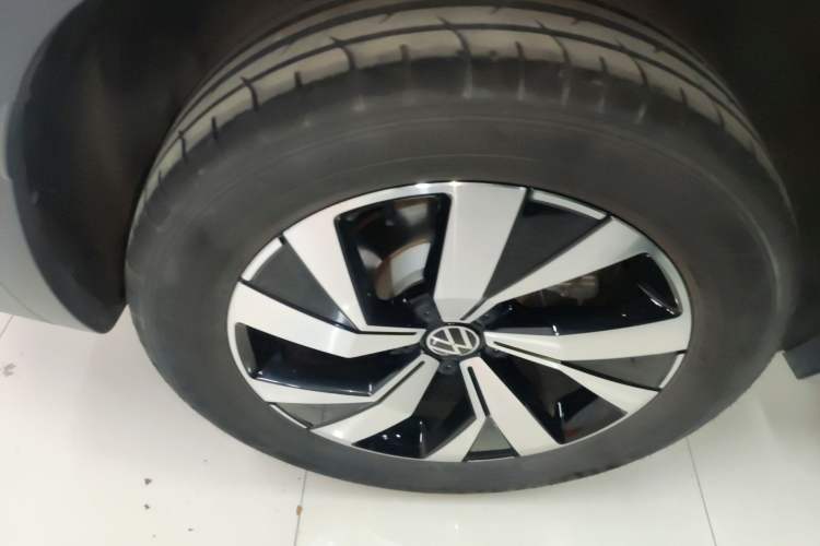 Used Volkswagen Tayron 2022 280TSI Two-Wheel Drive Luxury Smart Connectivity Version