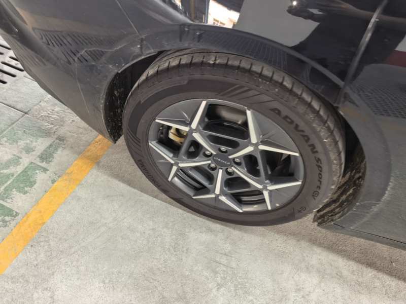 Used Lynk & Co Z10 2025 71 kWh 602 km Range Rear-Wheel Drive Pro — 25