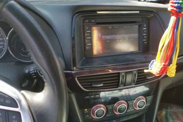 Used Mazda Atenza 2014 2.0L Blue Sky Luxury Edition
