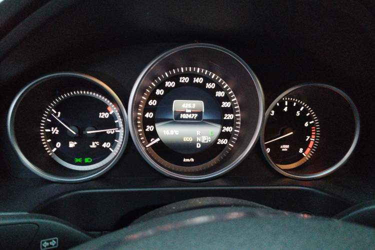 Used Mercedes-Benz E-Class 2015 Facelift E 260 L Luxury Edition