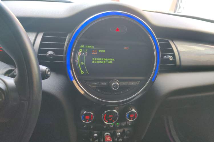 Used MINI 2016 1.5T COOPER Pioneer Edition Five-Door Model
