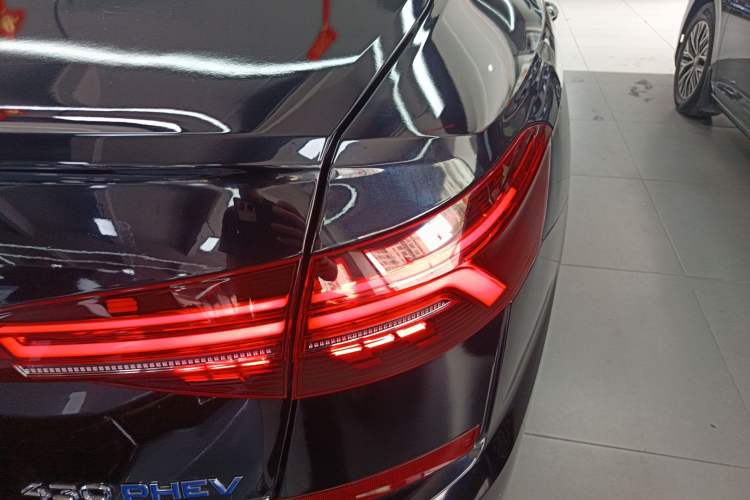 Used Volkswagen Passat New Energy 2020 430 PHEV Hybrid Luxury Edition China VI Standard Exterior 3