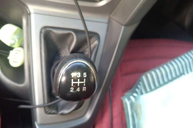 Used Ford Focus 2012 Hatchback 1.6L Manual Comfort Model
