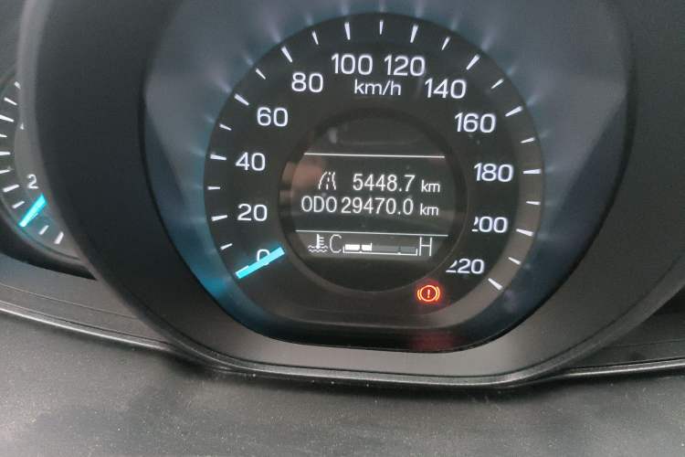 Used Ford Escort 2019 Revised Version 1.5L Manual "Quality Enjoyment" Trim (Tire Pressure Monitoring) China VI Standard Odometer Close Up