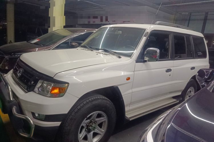 Used Leopaard Q6 2015 2.4L Manual Two-Wheel-Drive Elite Model