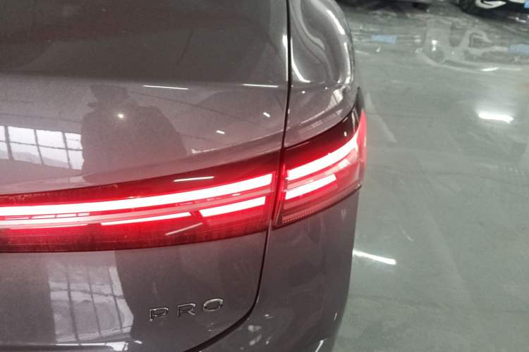 Used Volkswagen Passat 2025 Pro 380TSI Dragon Supreme Edition
