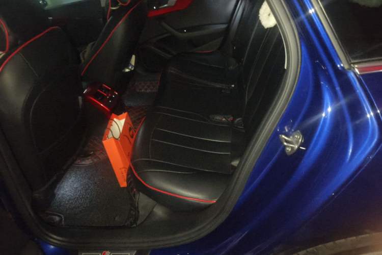 Used Audi A4L 2019 40 TFSI Fashion Edition China VI Emission Standard