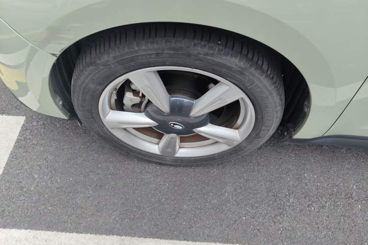 Used ORA Good Cat 2023 501 km Long-Range Luxury Version Ternary Lithium Exterior 4