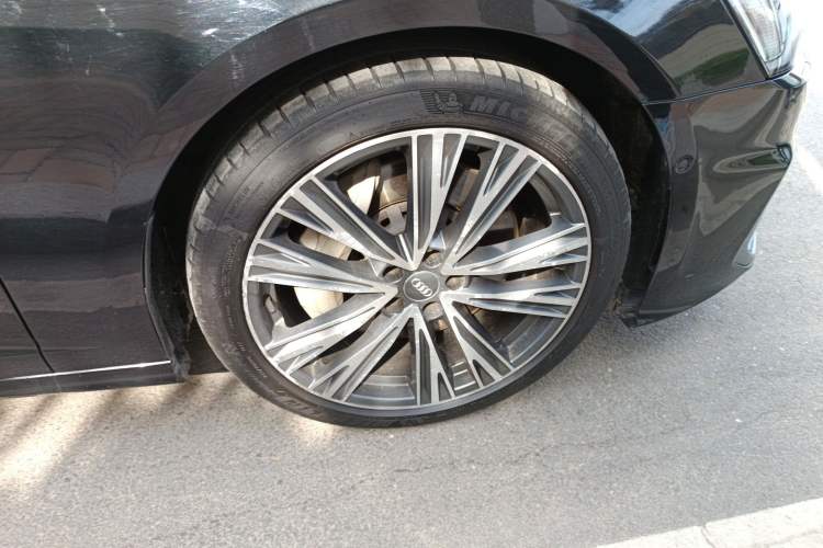 Used Audi A6L 2019 55 TFSI quattro Prestige Dynamic Edition Right Front Wheel Hub