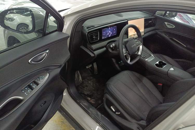 Used BYD Sealion 06 New Energy 2025 Model DM-i 170 Navigation Pro Edition Driver Seat