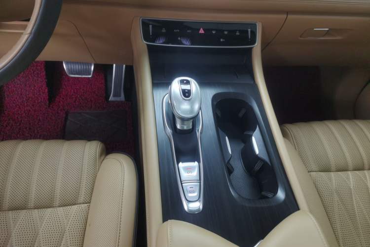 Used VOYAH Dream 2022 Low-Carbon Edition Dream+ Smart Enjoyment Package
