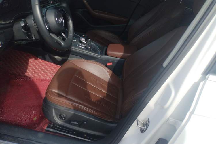 Used Audi A4L 2019 40 TFSI Fashion Version China V Left Front Seat