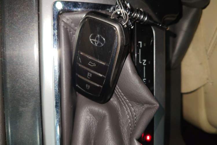 Used Toyota Prado 2014 2.7L Automatic Standard Edition