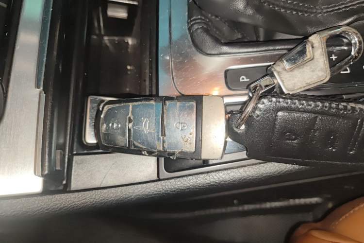 Used Volkswagen FAW-Volkswagen CC 2012 2.0 TSI Luxury Model Vehicle Key