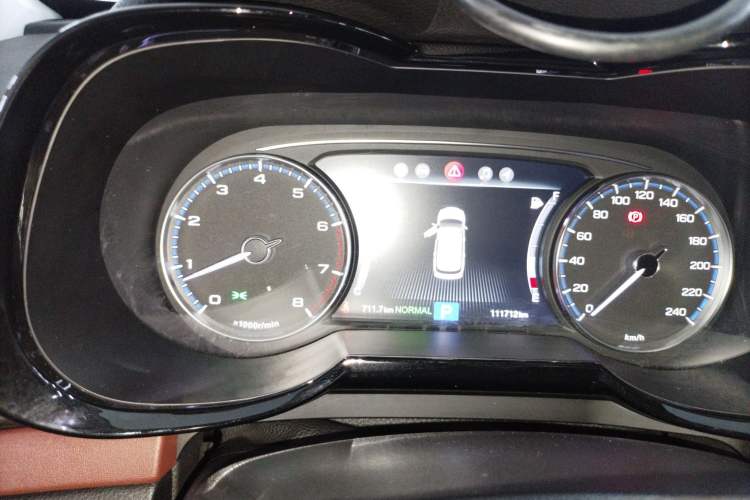 Used GAC Trumpchi GS8 2017 320T Two-Wheel Drive Luxury Smart Connectivity Version (7 Seats)
