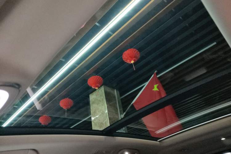 Used BYD Tang New Energy 2018 DM 2.0T All-Wheel Drive Smart Connectivity Luxury Model 7 Seats China V Emission Standard Headliner