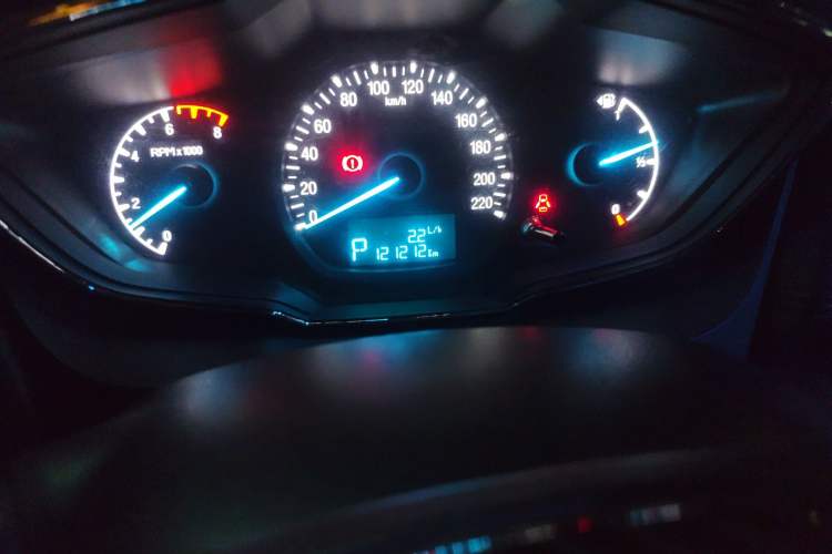 Used Ford Escort 2015 1.5L Automatic Fashion Model
