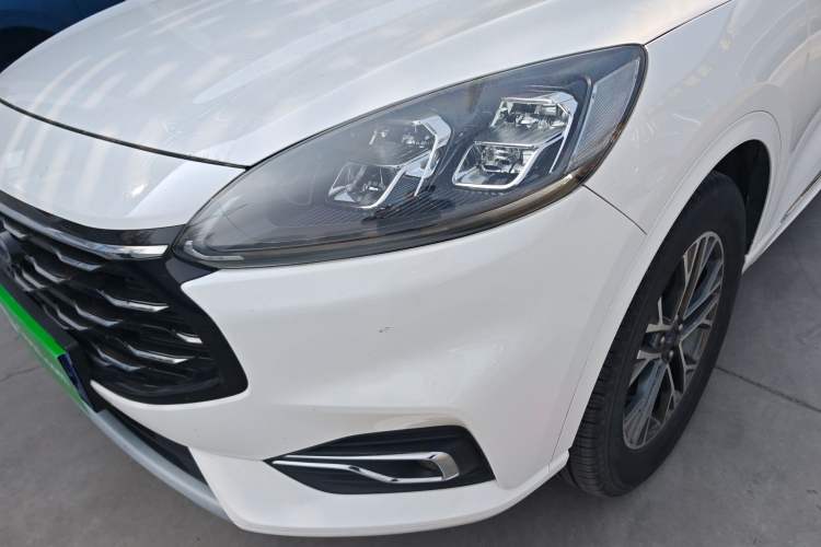 Used Ford Escape 2020 EcoBoost 245 Four-Wheel Drive Luxury Edition