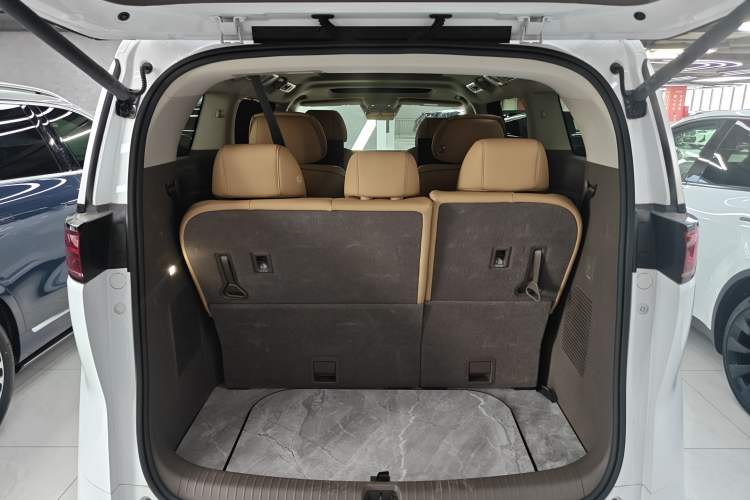 Used Denza D9 2024 DM-i 980 Four-Wheel Drive Prestige Model