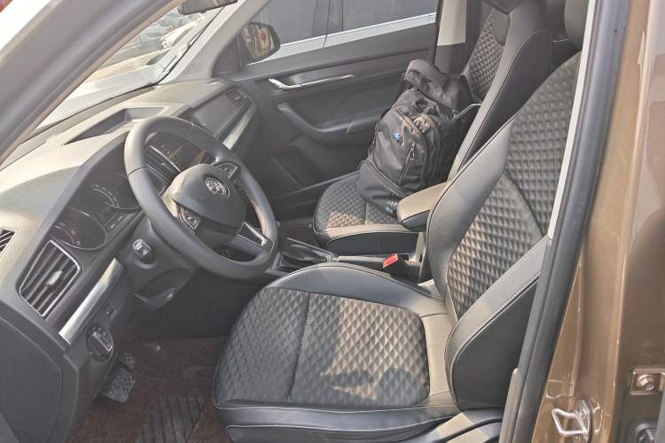 Used Skoda Kamiq 2020 1.5L Automatic Comfort Edition Left Front Seat