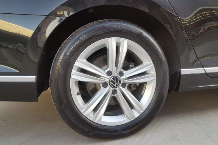 Used Volkswagen Magotan 2025 Zhongxiang Version 280TSI DSG Comfort Edition